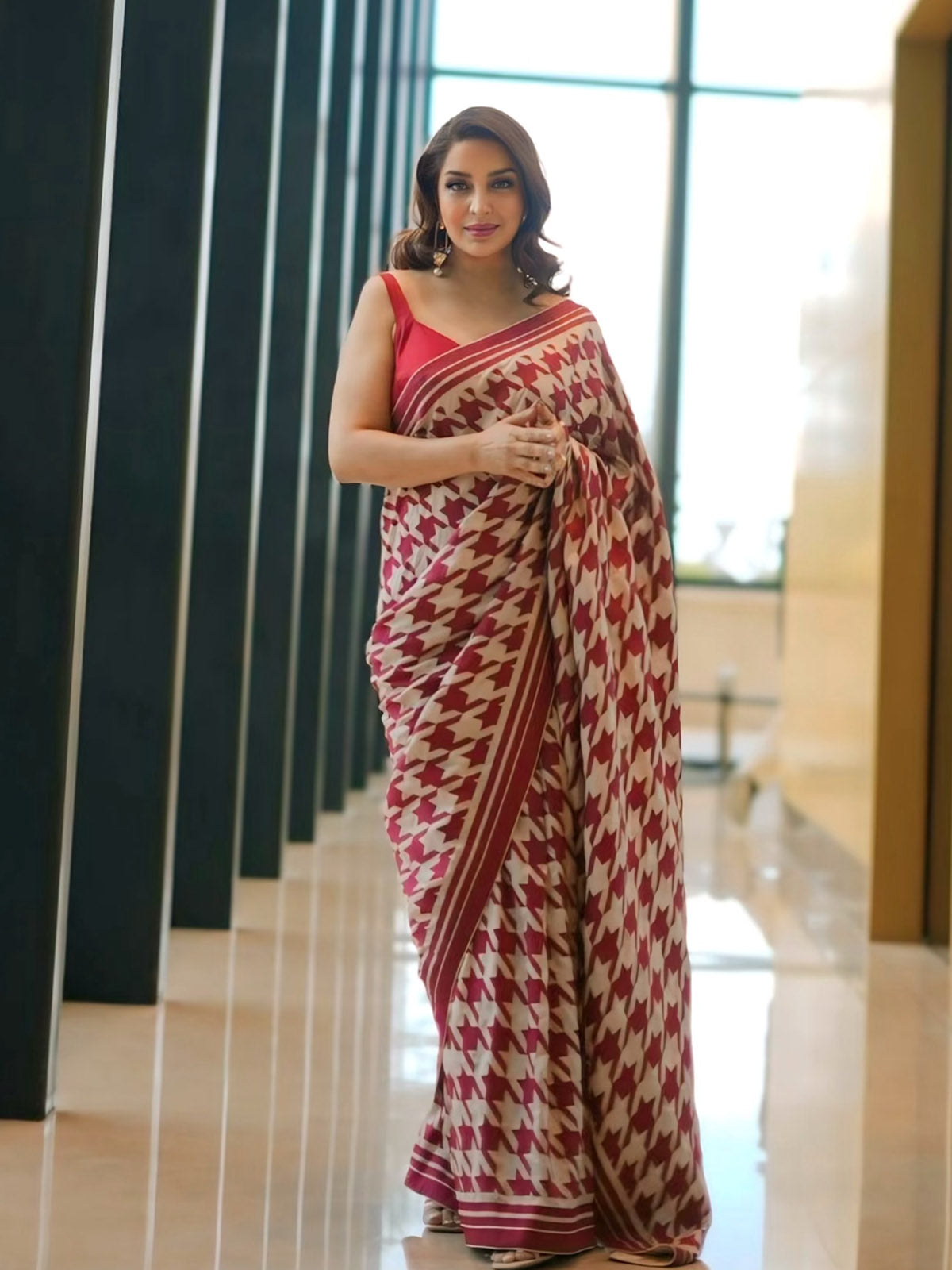 Amrita Thakur in Deep Red Gerum Saree