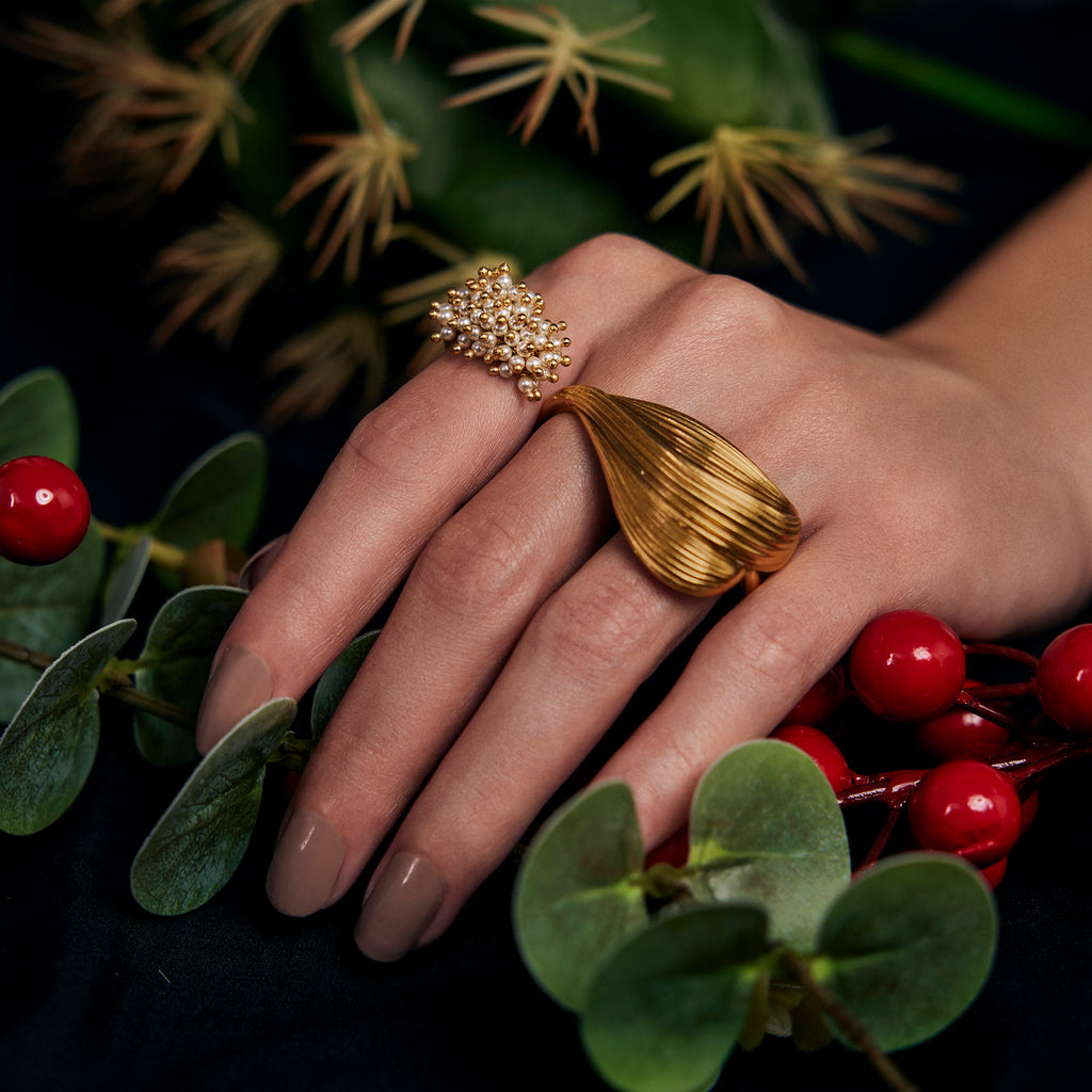 Opaline Double-motif Ring