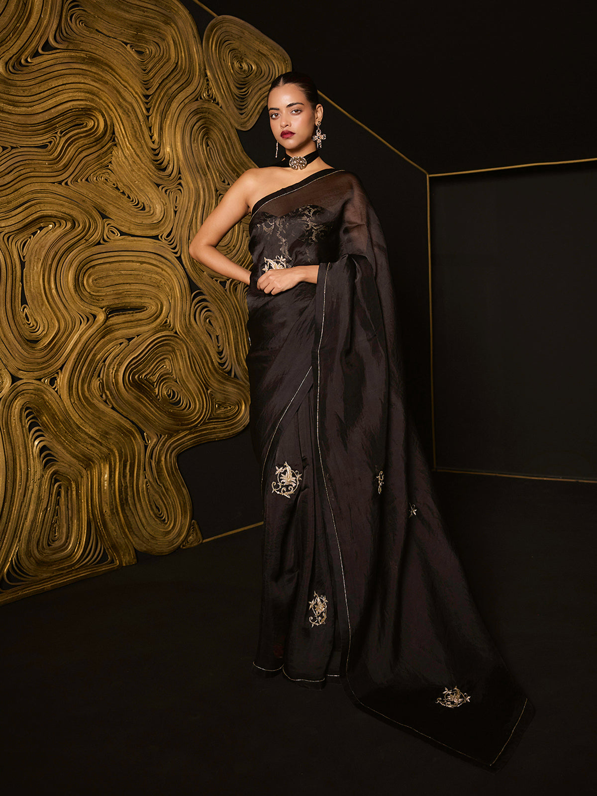 The 'Midnight Kiss' Saree