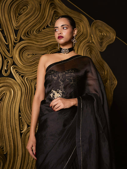 The 'Midnight Kiss' Saree