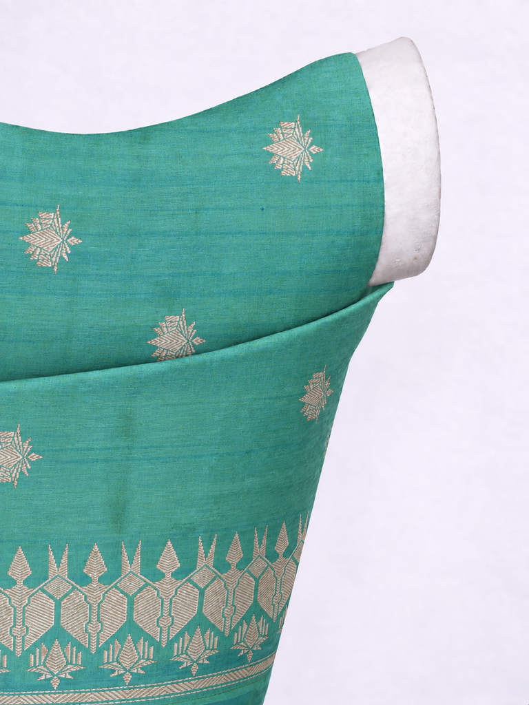 Handwoven Parrot Green Kadhwa Banarasi Blouse Fabric