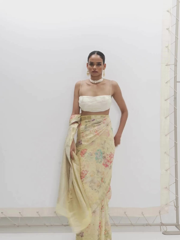 Handwoven Gold Printed Saree