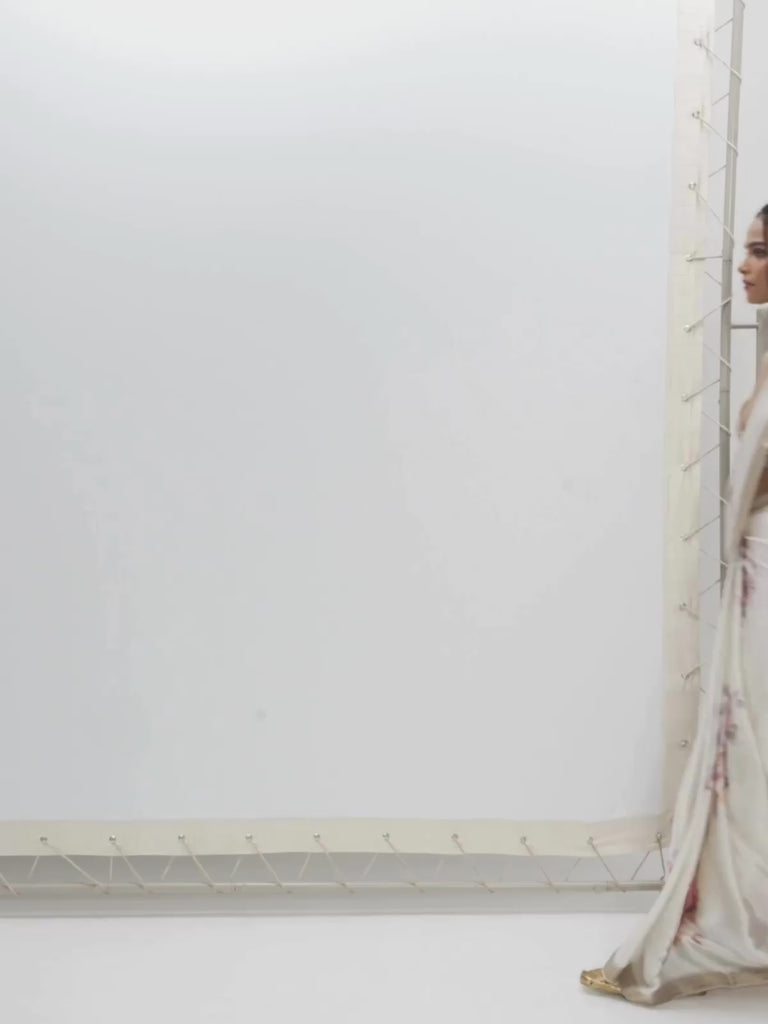 Handwoven Powder White Printed Saree