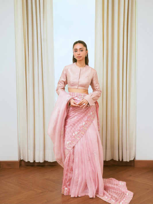 Handwoven Pink Tissue Embroidered Saree