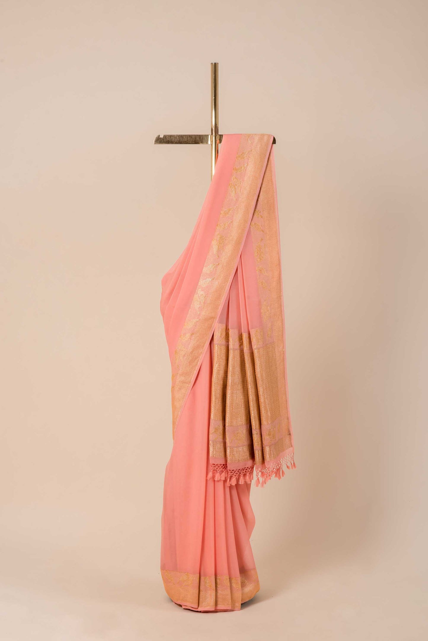 Handwoven Pink Georgette Sari