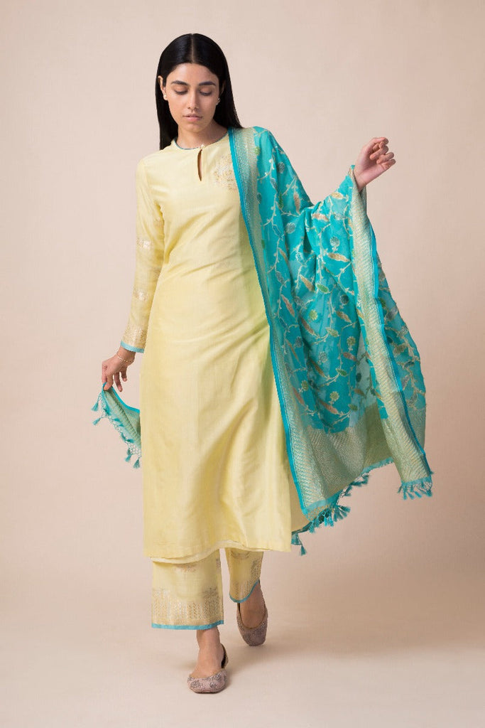 Handwoven Aqua Blue Georgette Dupatta with Floral Motifs