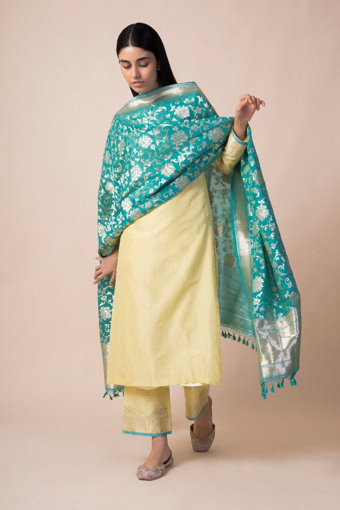 Handwoven Turquoise Silk Dupatta with Floral Jal