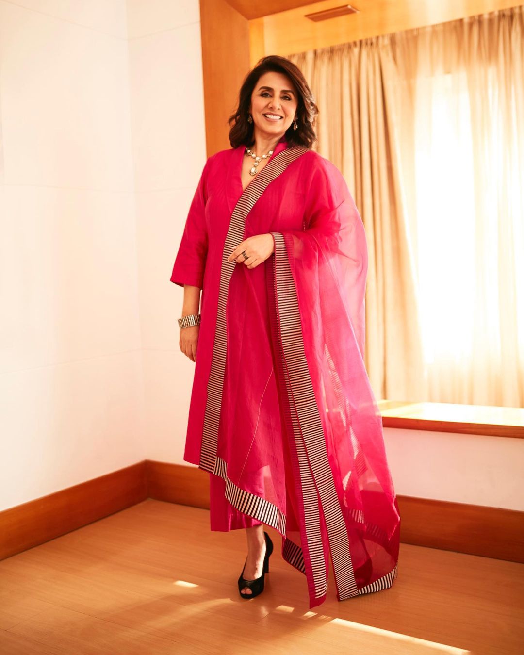 Neetu Kapoor in Paradise Pink Shawl Collar Kurta Set