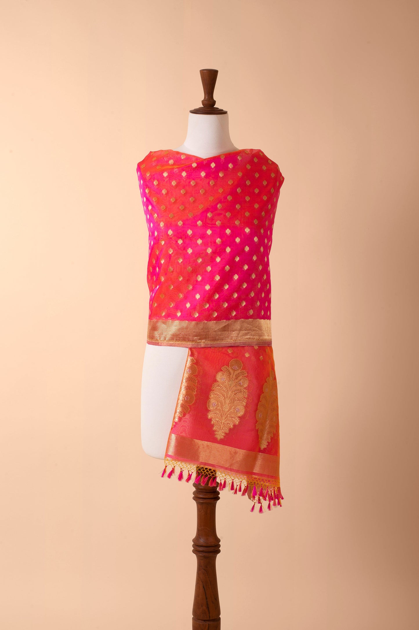 Handwoven Pink Dupatta Gift Box