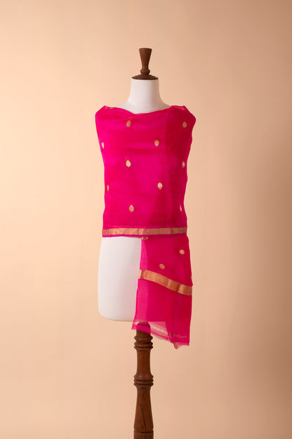 Handwoven Pink Dupatta Gift Box