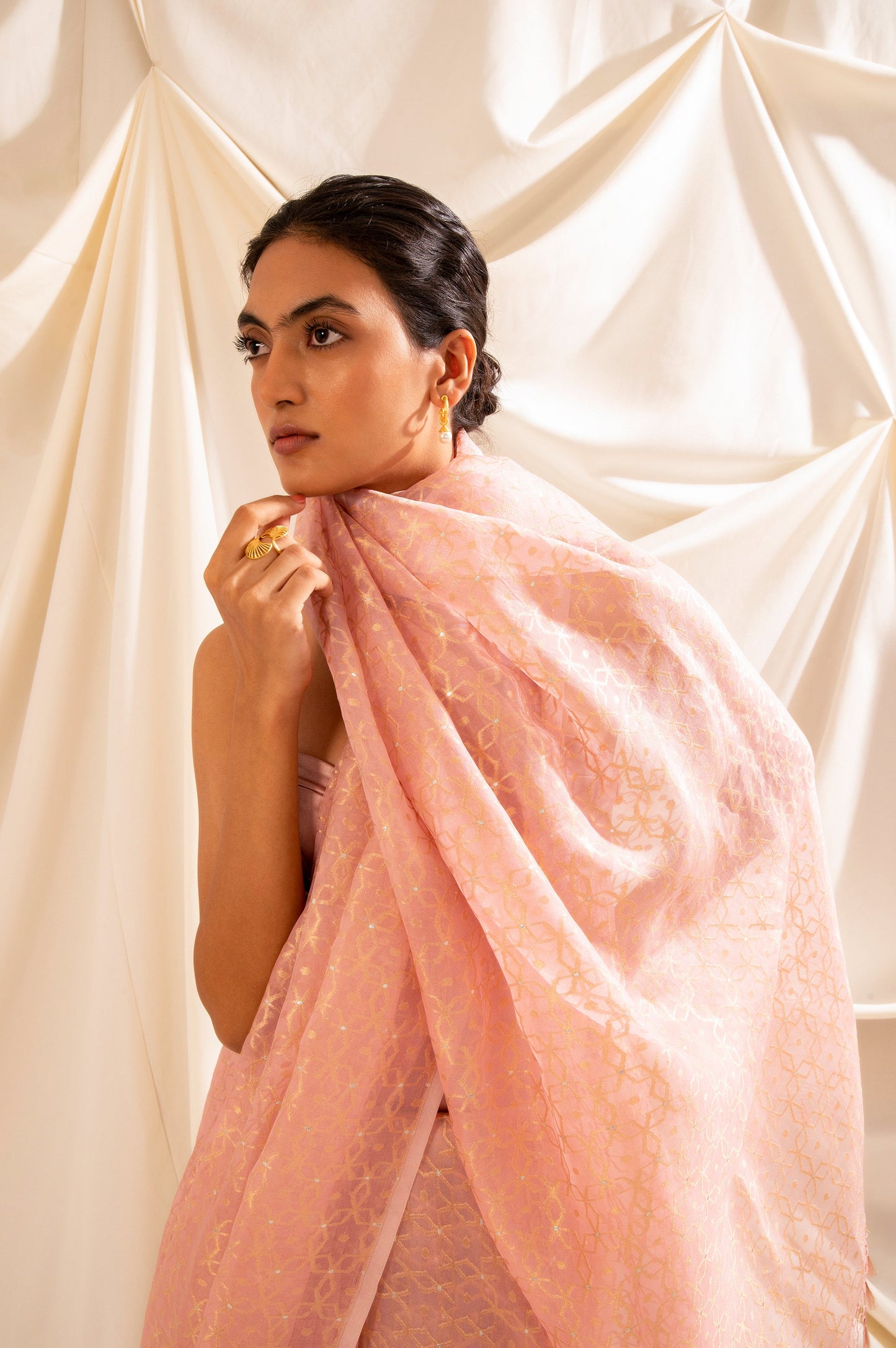 Handwoven Pink Organza Sari