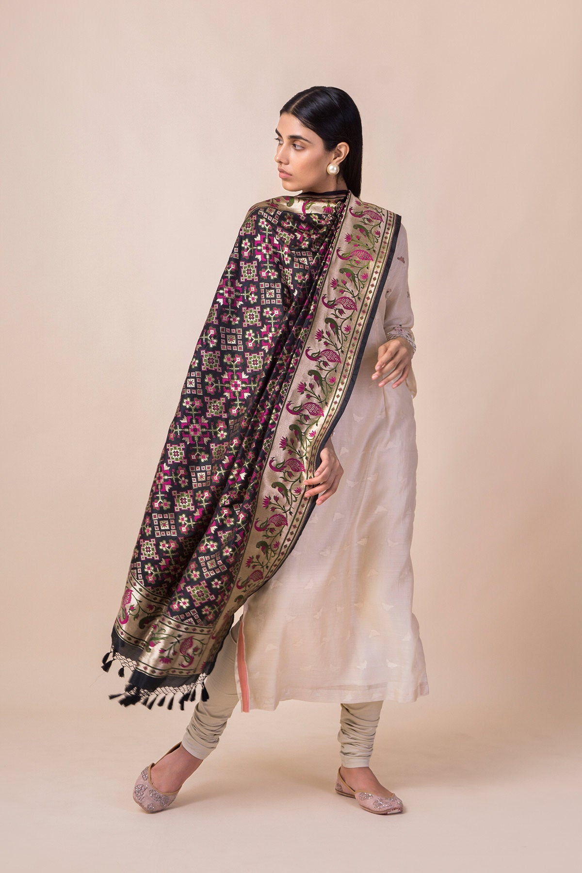 Handwoven Black Silk Patola Dupatta