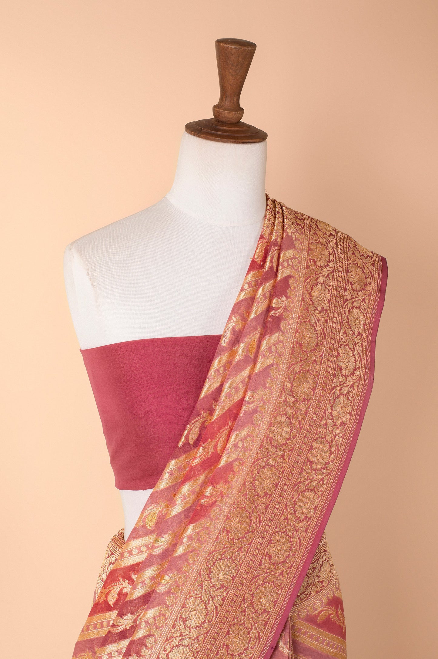 Handwoven Pink Georgette Sari