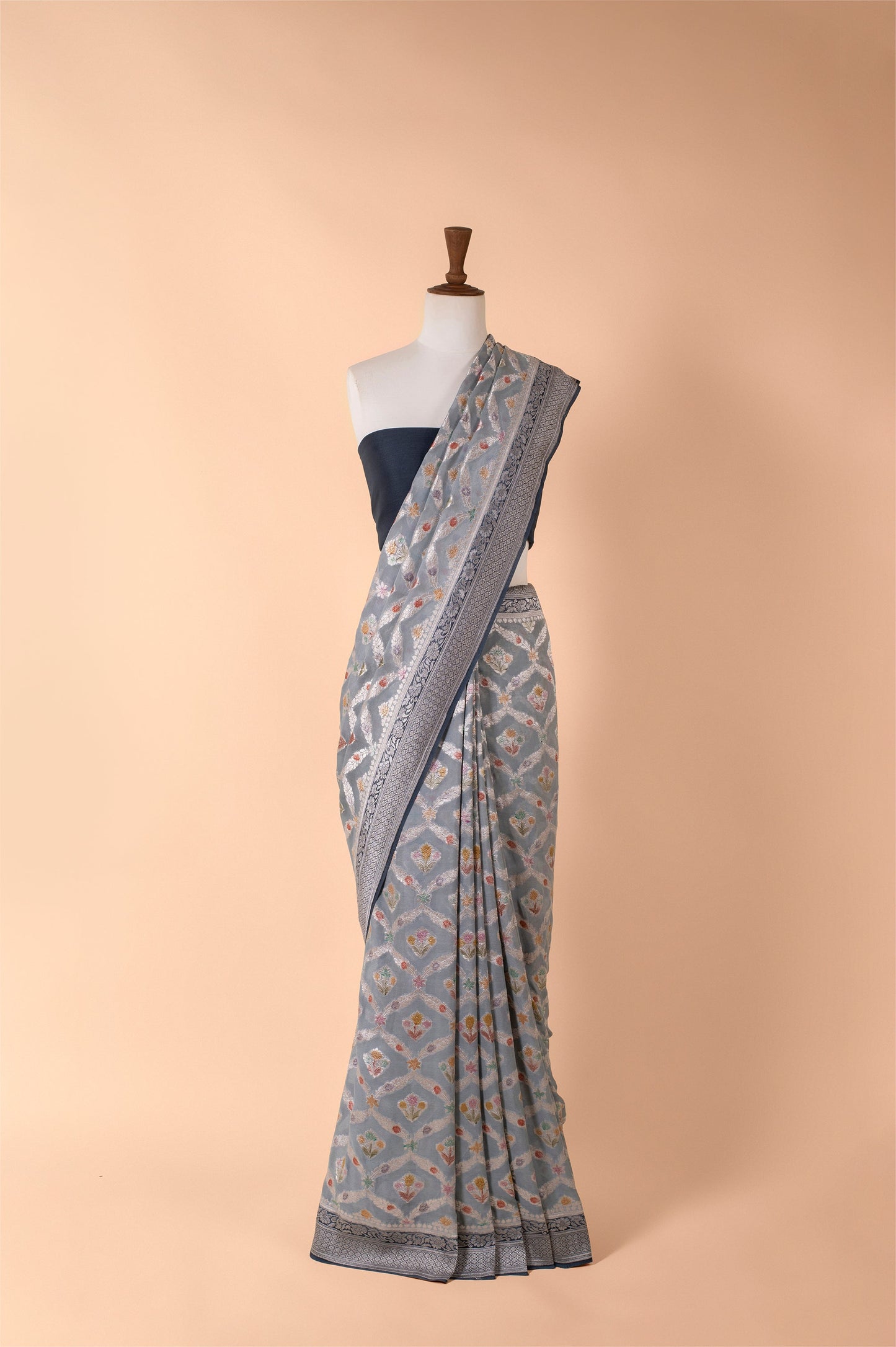 Handwoven Grey Georgette Sari