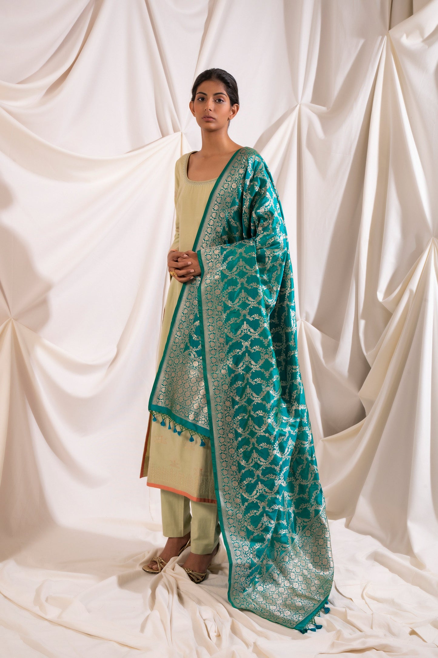 Handwoven Green Silk Dupatta