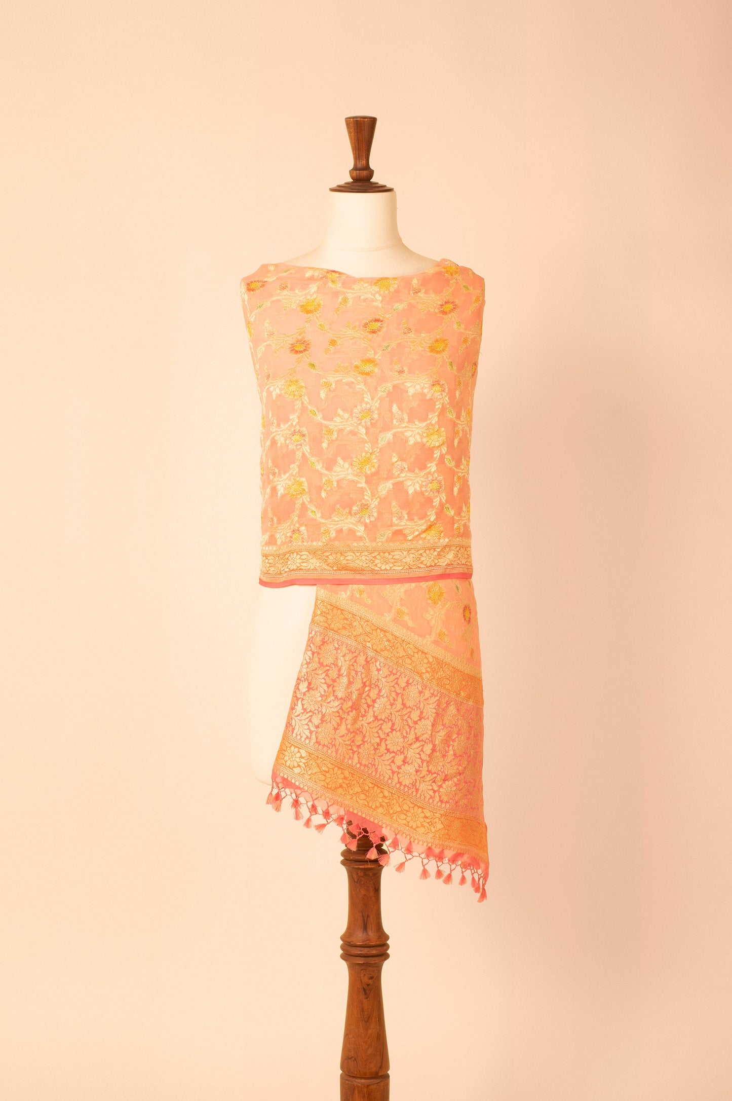 Handwoven Pink Georgette Dupatta