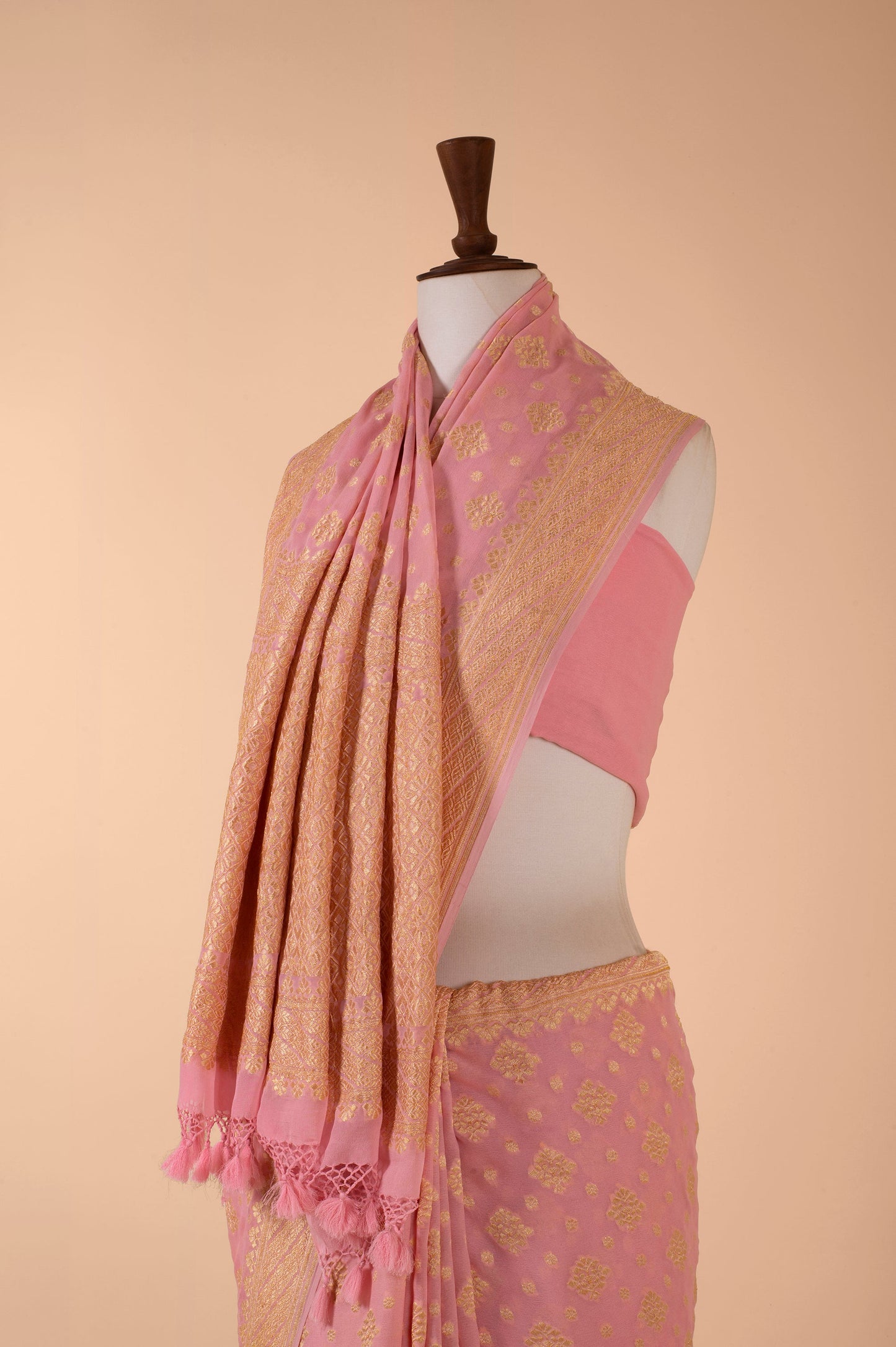 Handwoven Pink Georgette Sari