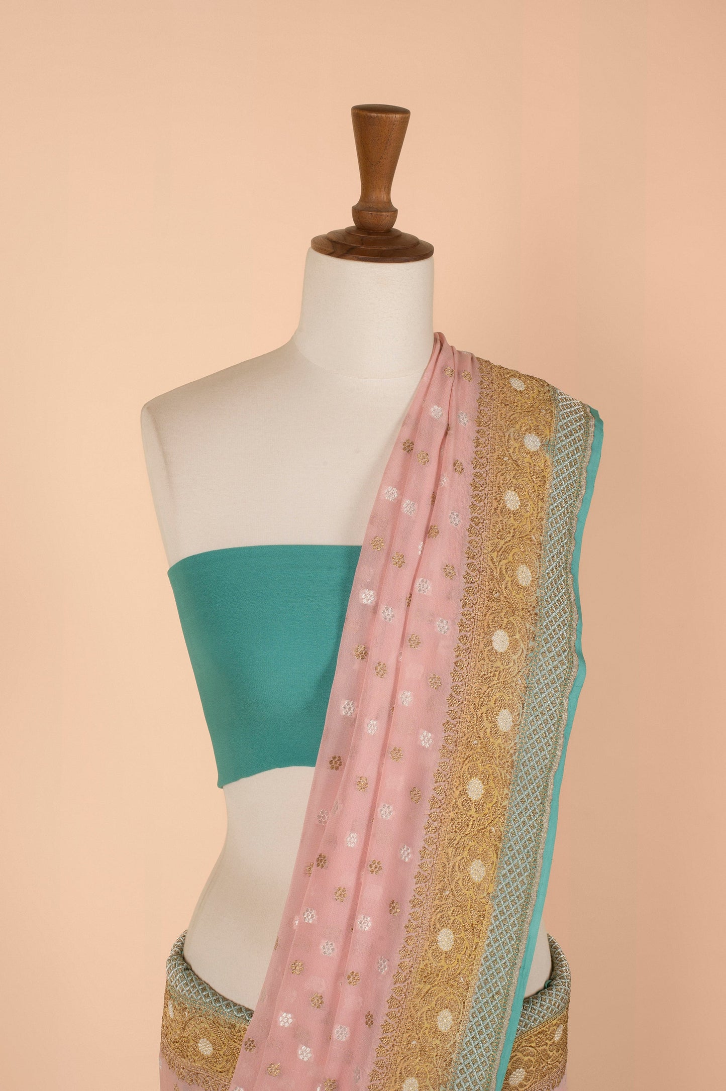 Handwoven Pink Georgette Sari