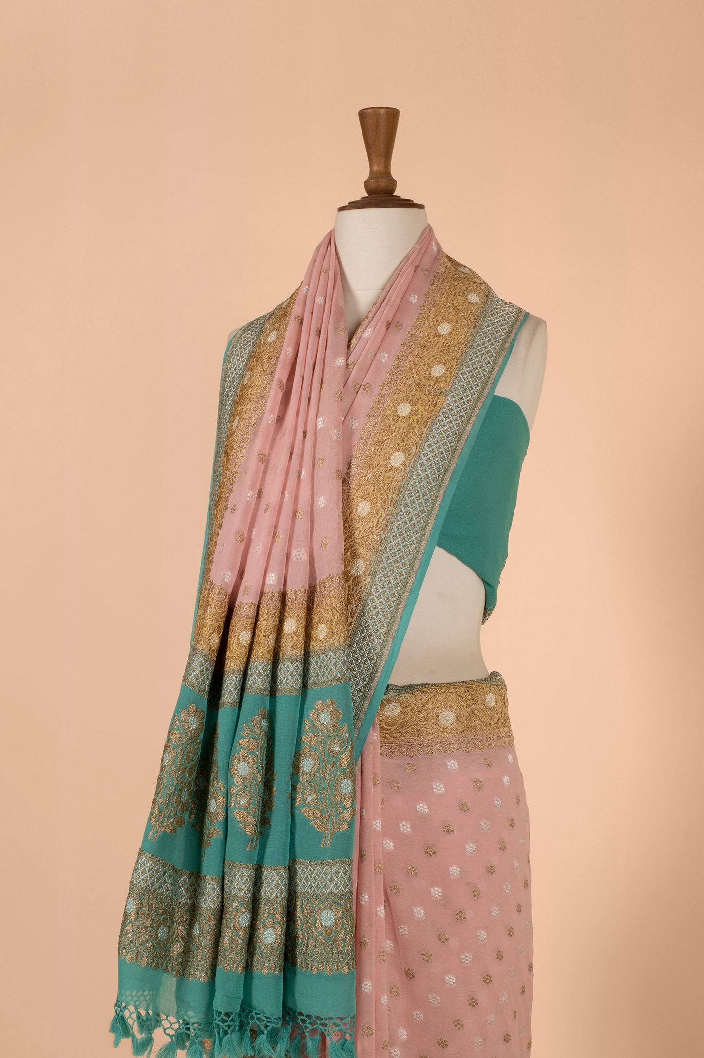 Handwoven Pink Georgette Sari