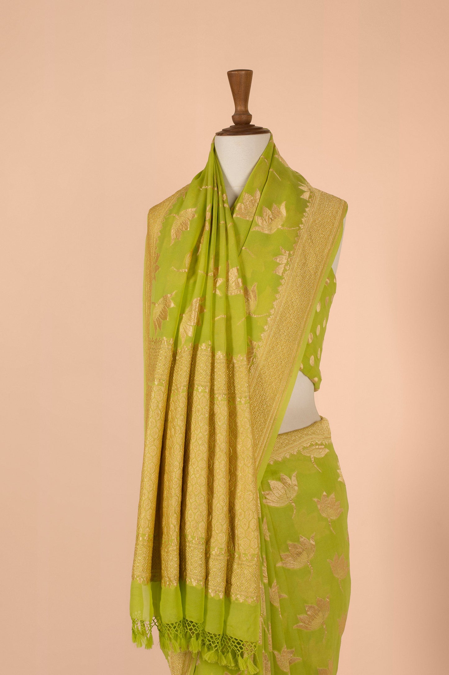 Handwoven Green Georgette Sari