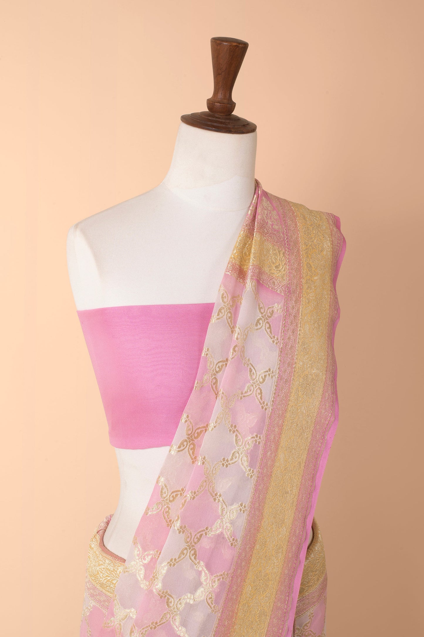 Handwoven Pink Georgette Sari