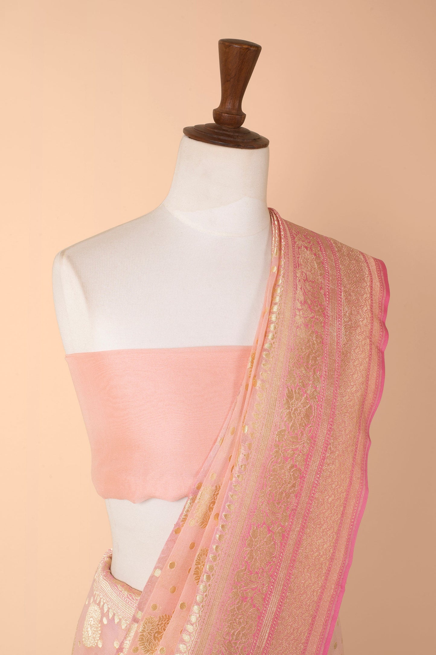 Handwoven Pink Georgette Sari