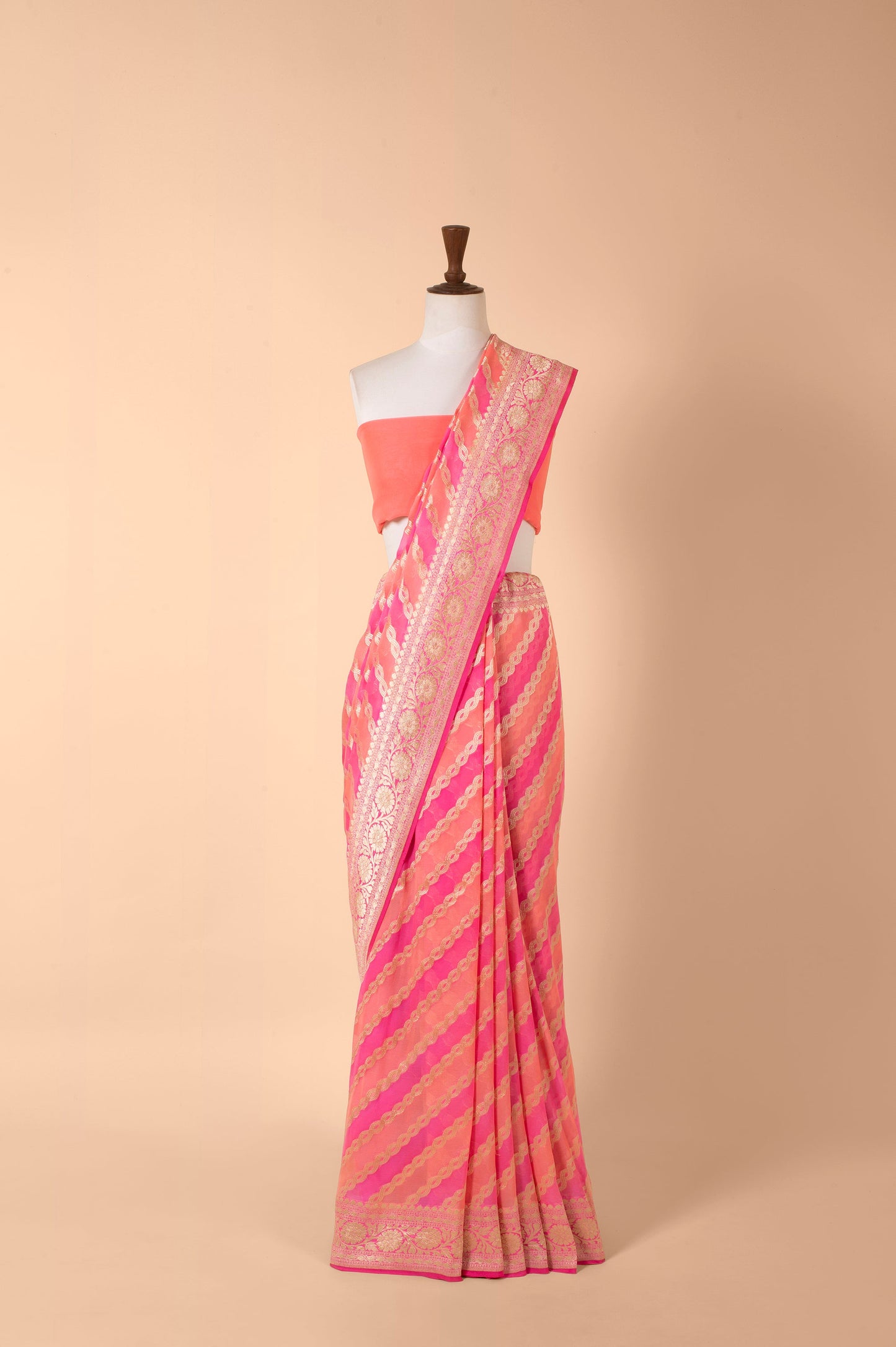 Handwoven Pink Georgette Sari