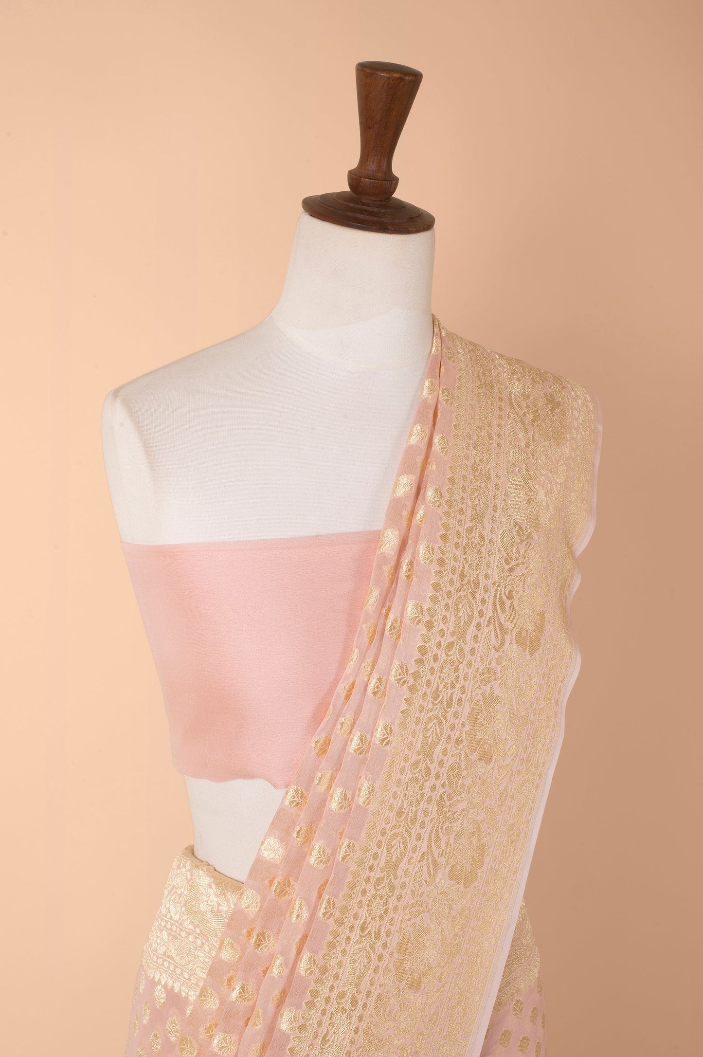 Handwoven Pink Georgette Sari