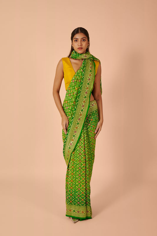 Handwoven Green Bandhani Sari