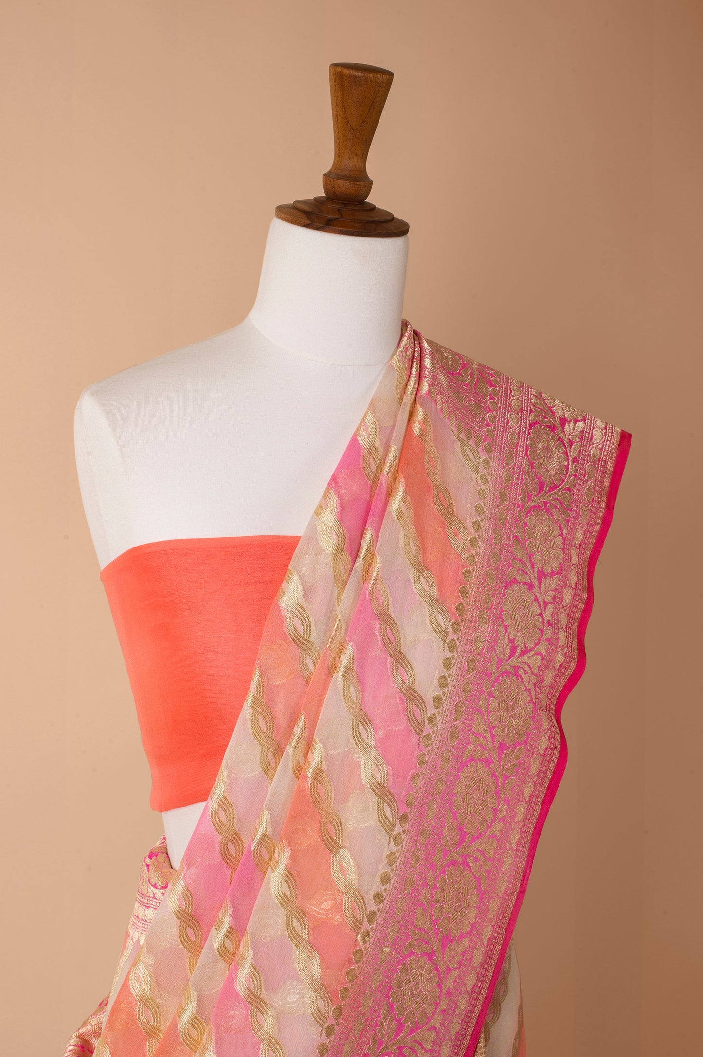 Handwoven Pink Georgette Sari