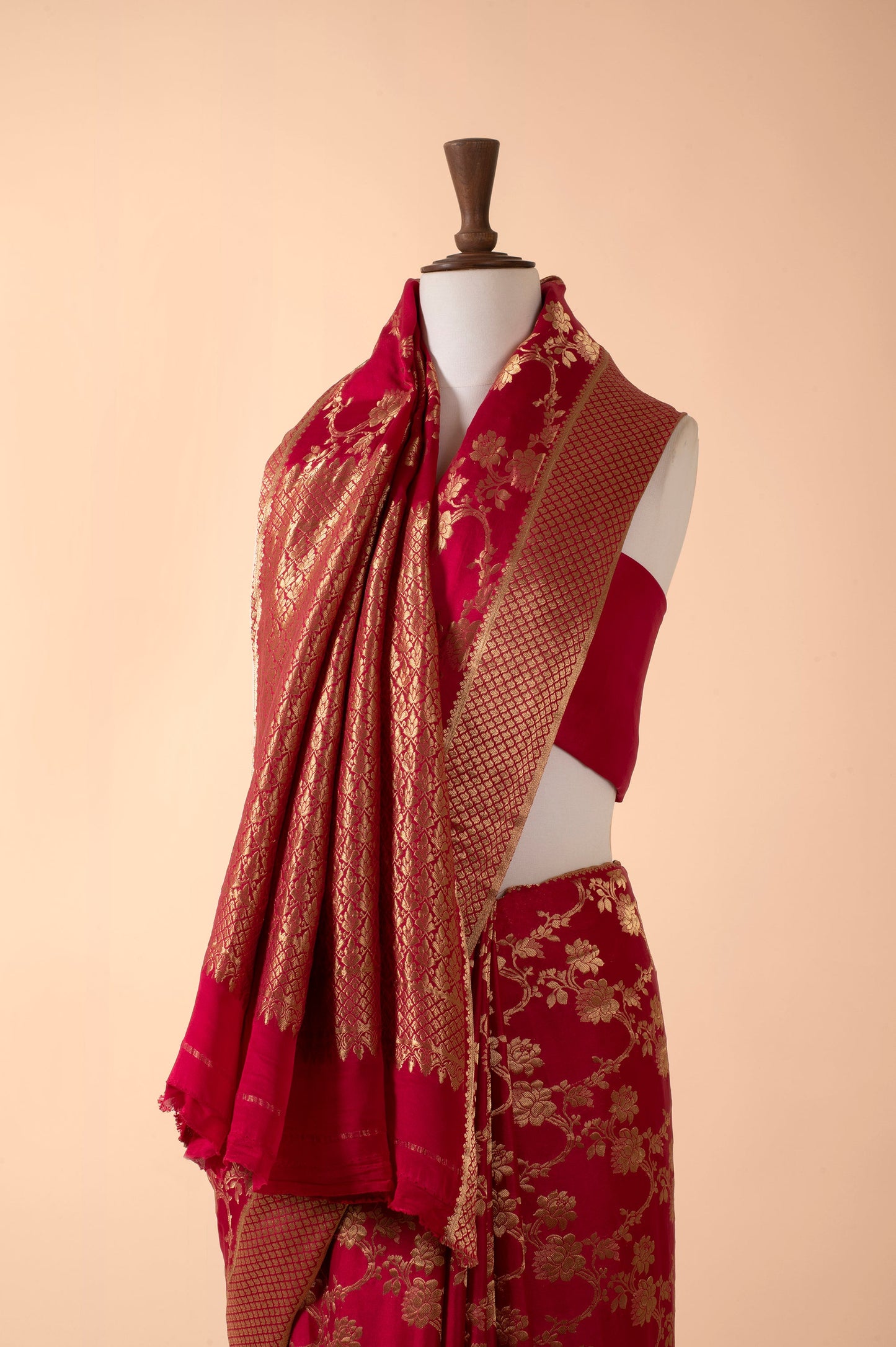 Handwoven Red Georgette Sari