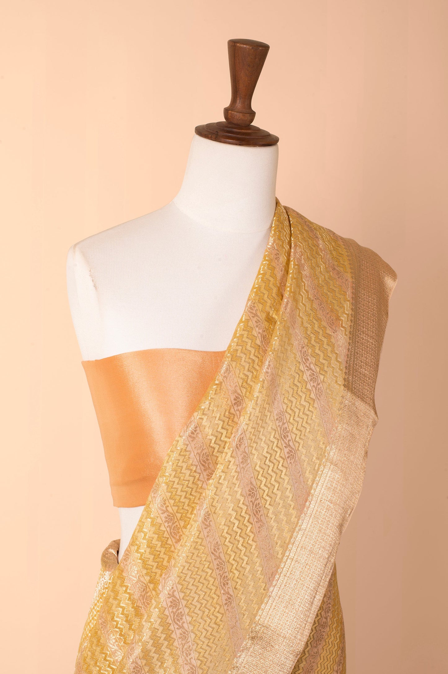 Handwoven Beige Georgette Sari