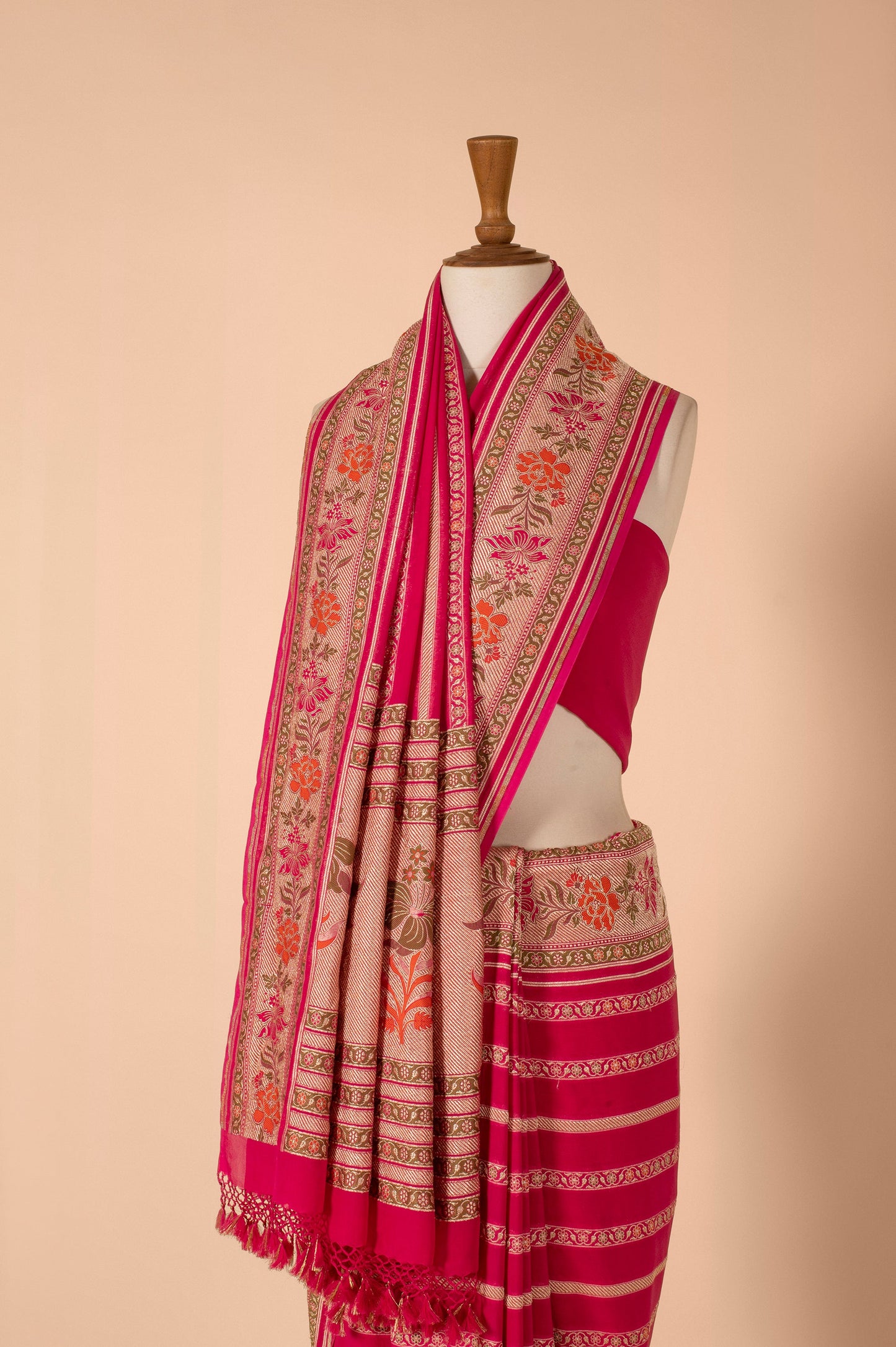 Handwoven Pink Georgette Sari