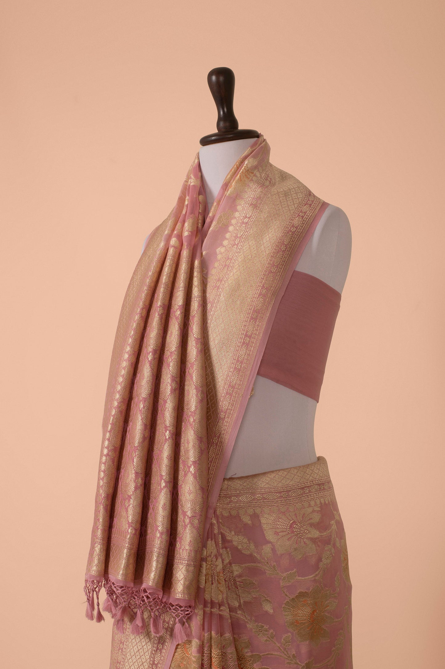 Handwoven Pink Georgette Saree