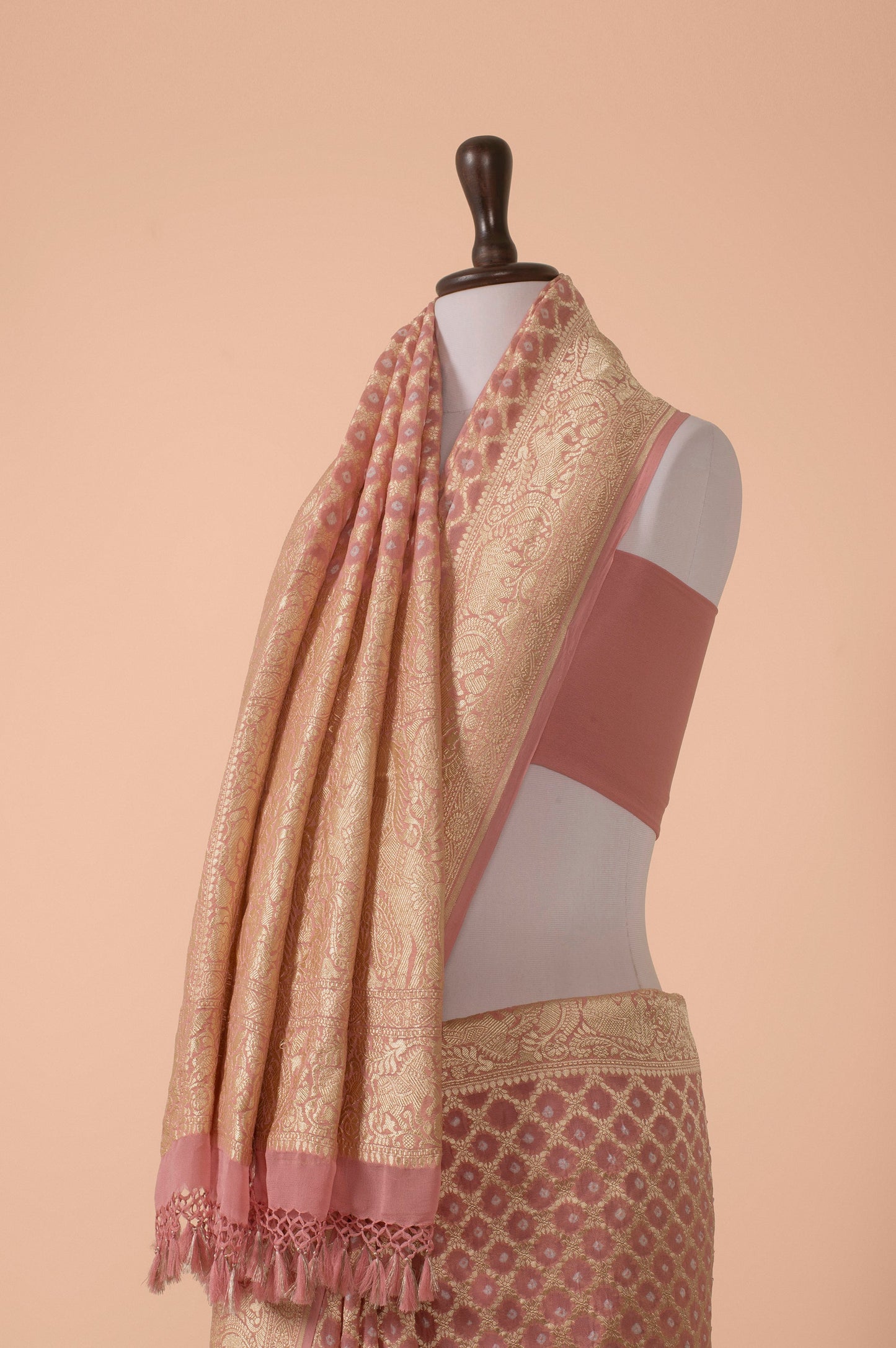 Handwoven Pink Georgette Saree