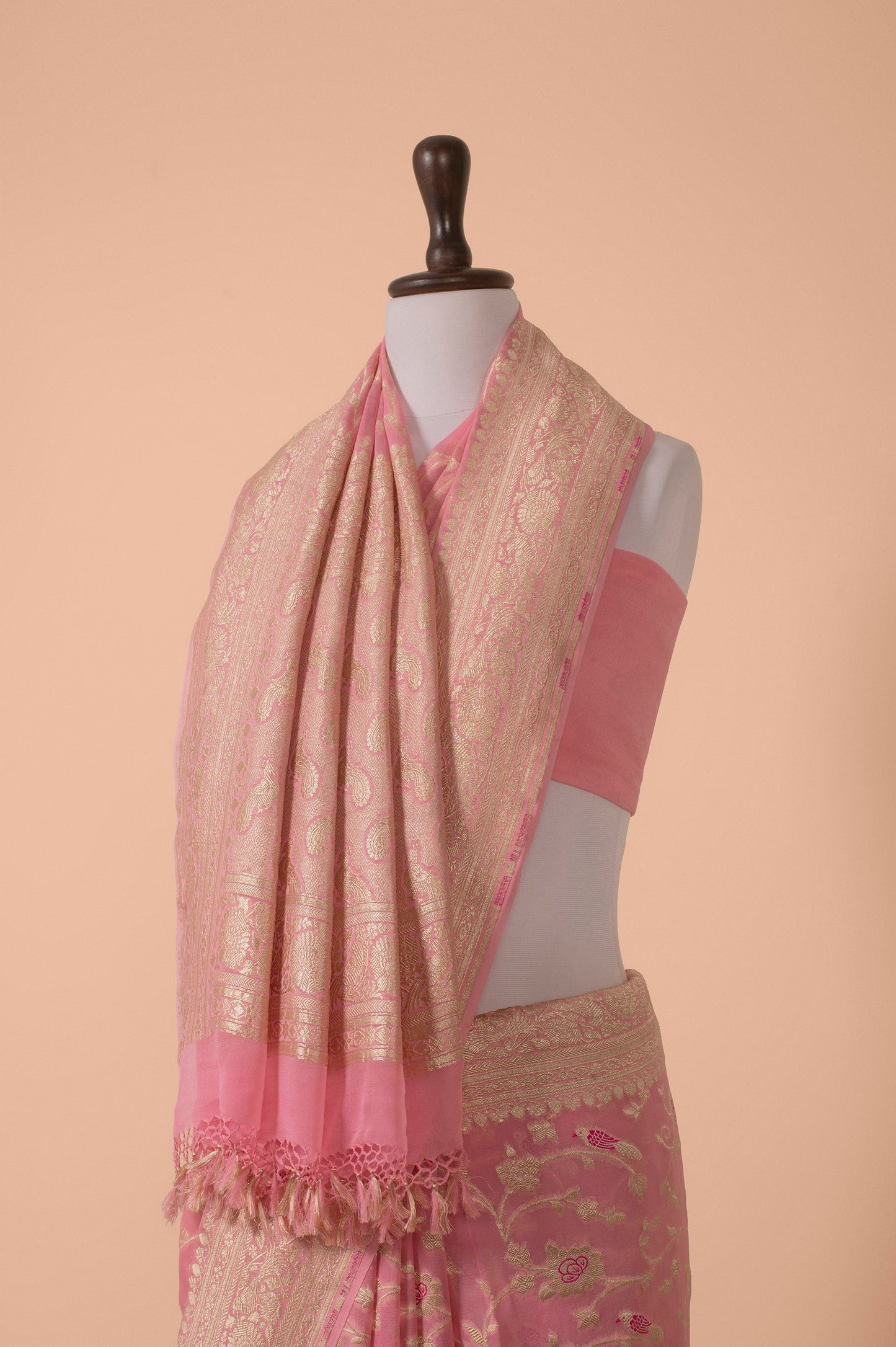 Handwoven Pink Georgette Saree