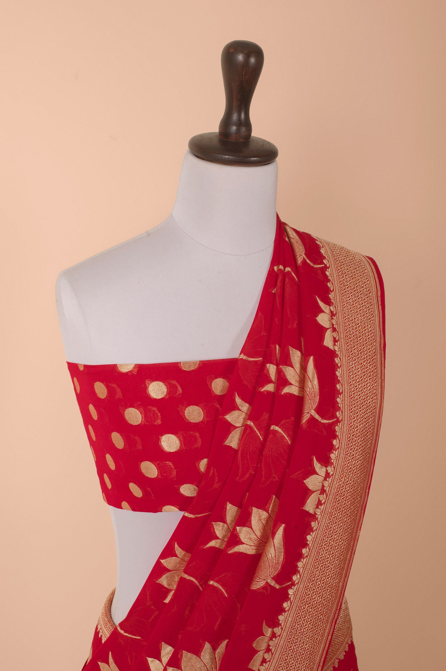 Handwoven Red Georgette Saree