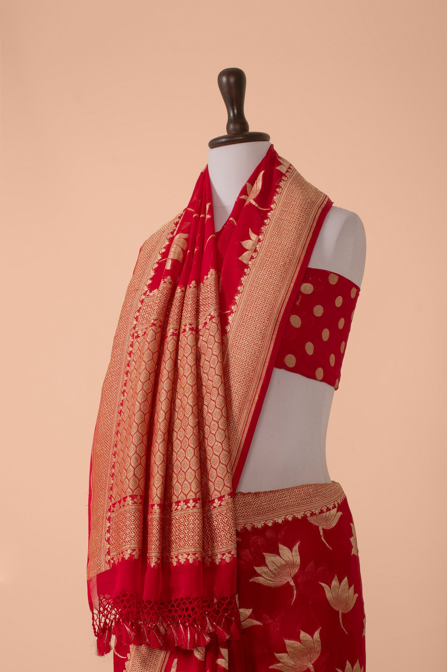 Handwoven Red Georgette Saree