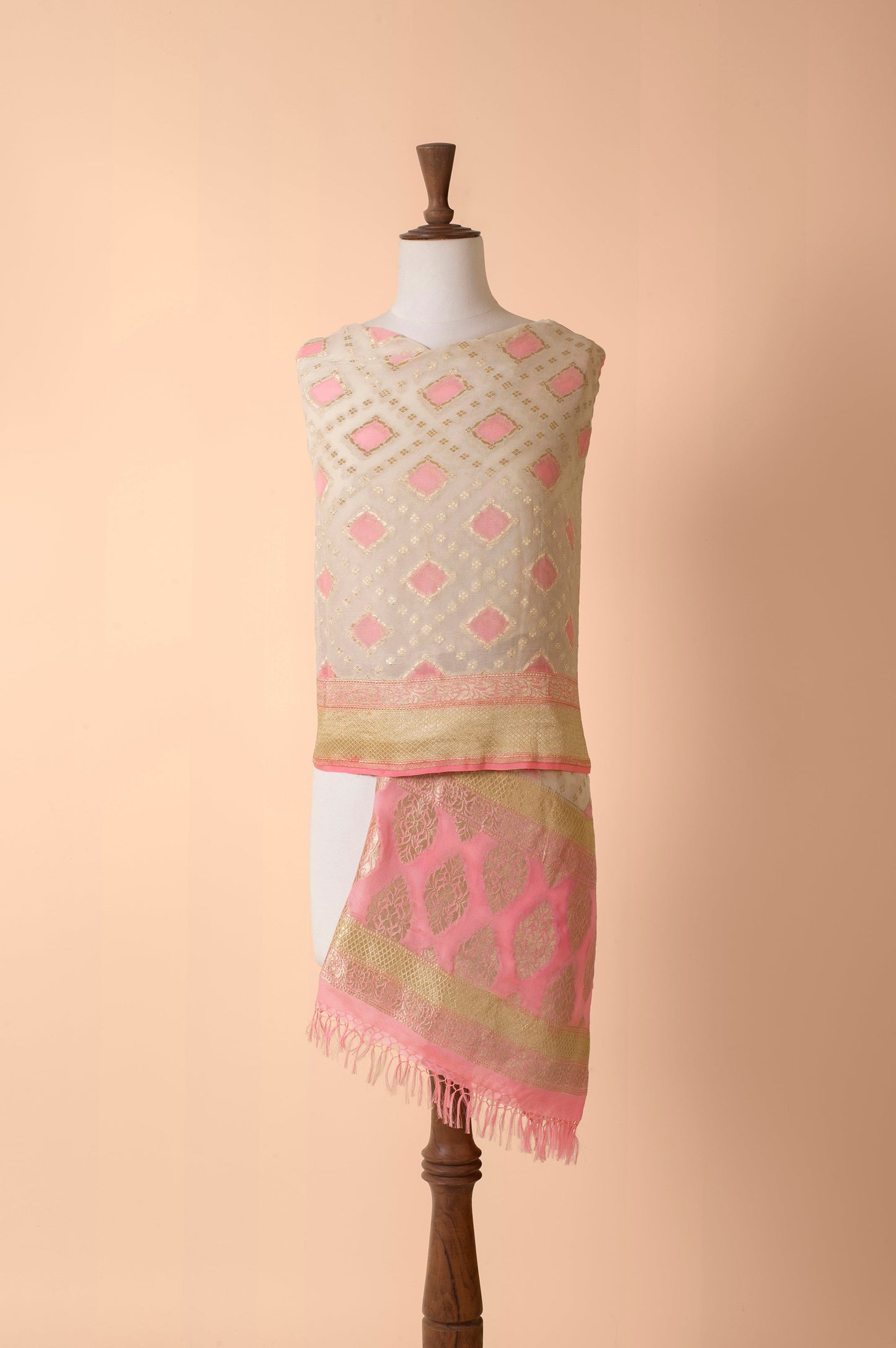 Handwoven Cream Georgette Dupatta