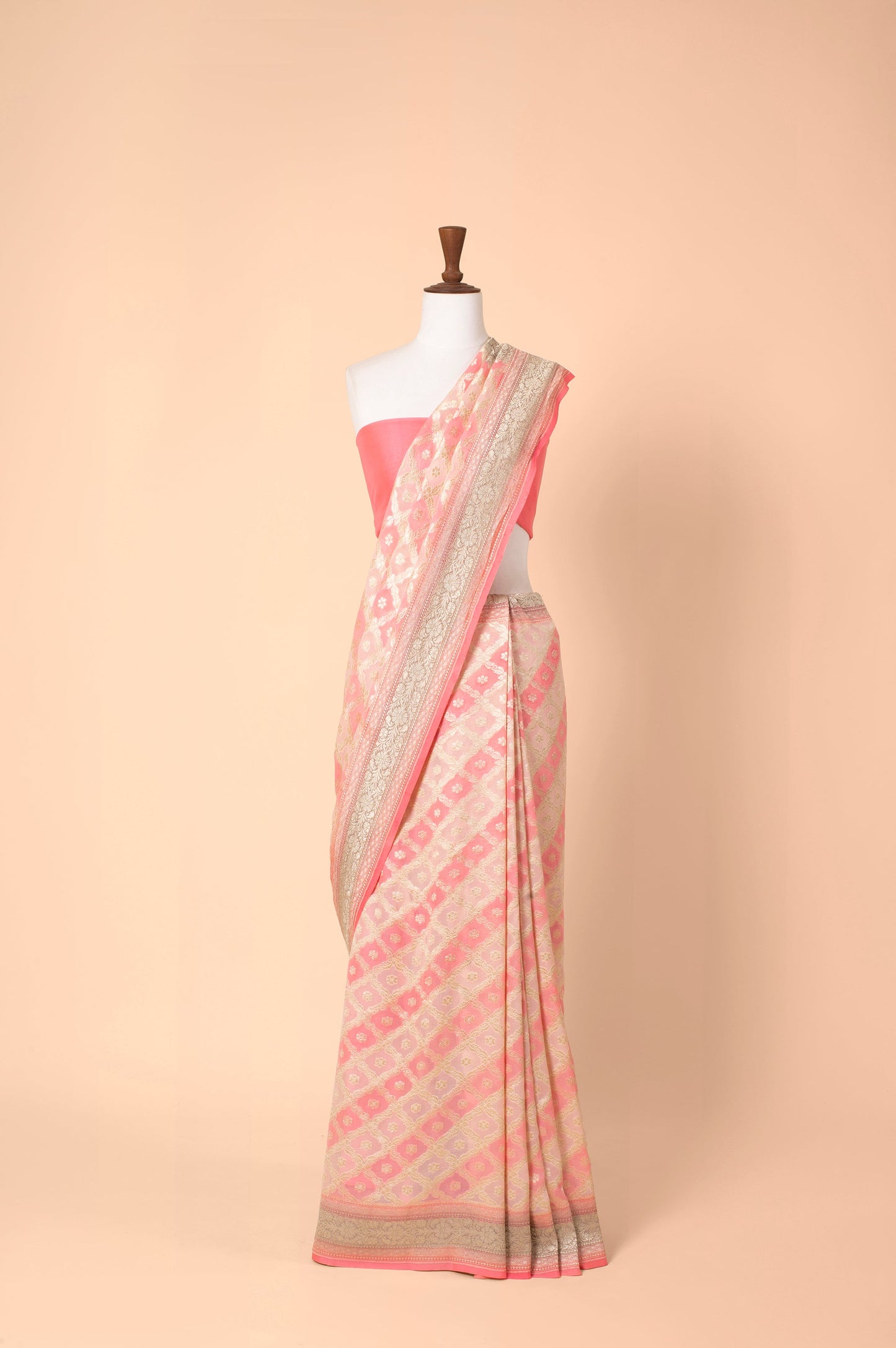 Handwoven Pink Georgette Sari