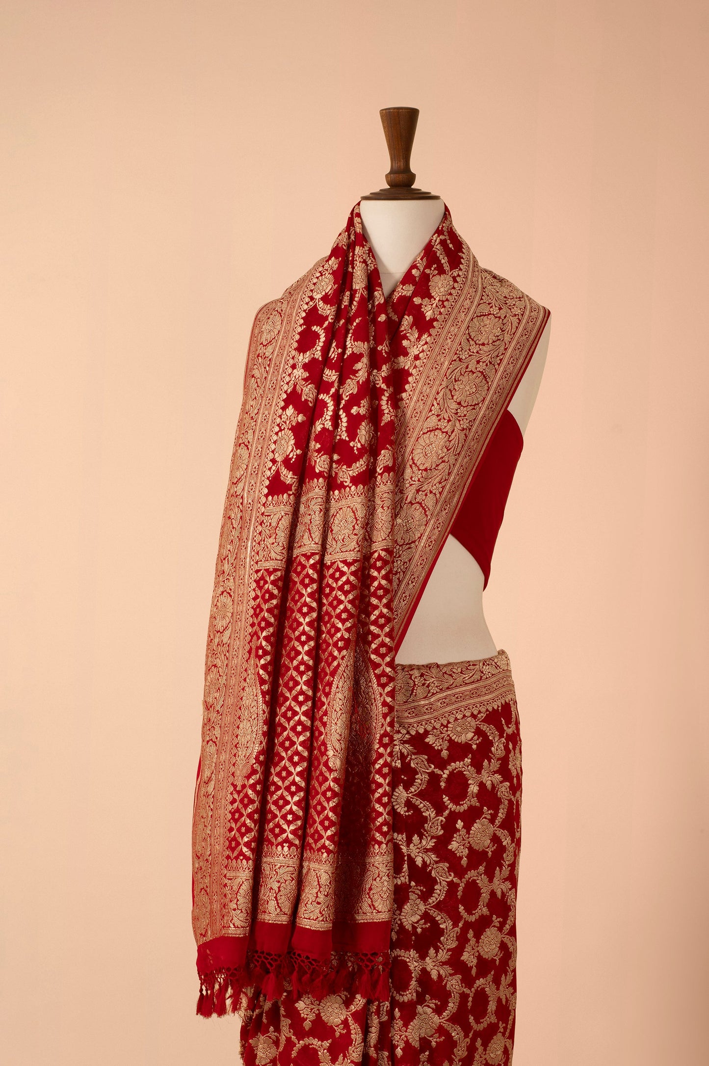 Handwoven Red Georgette Sari