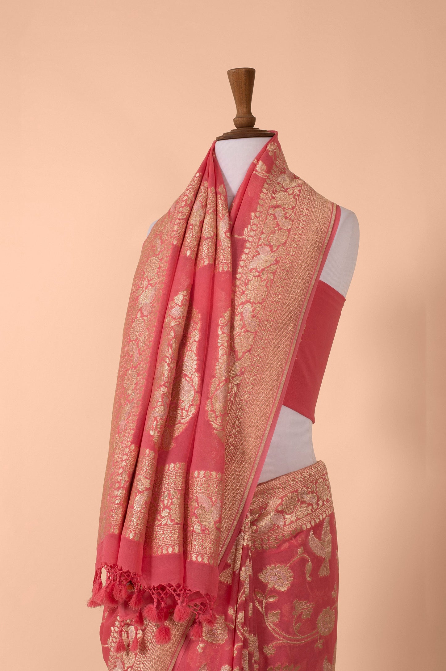 Handwoven Pink Georgette Sari