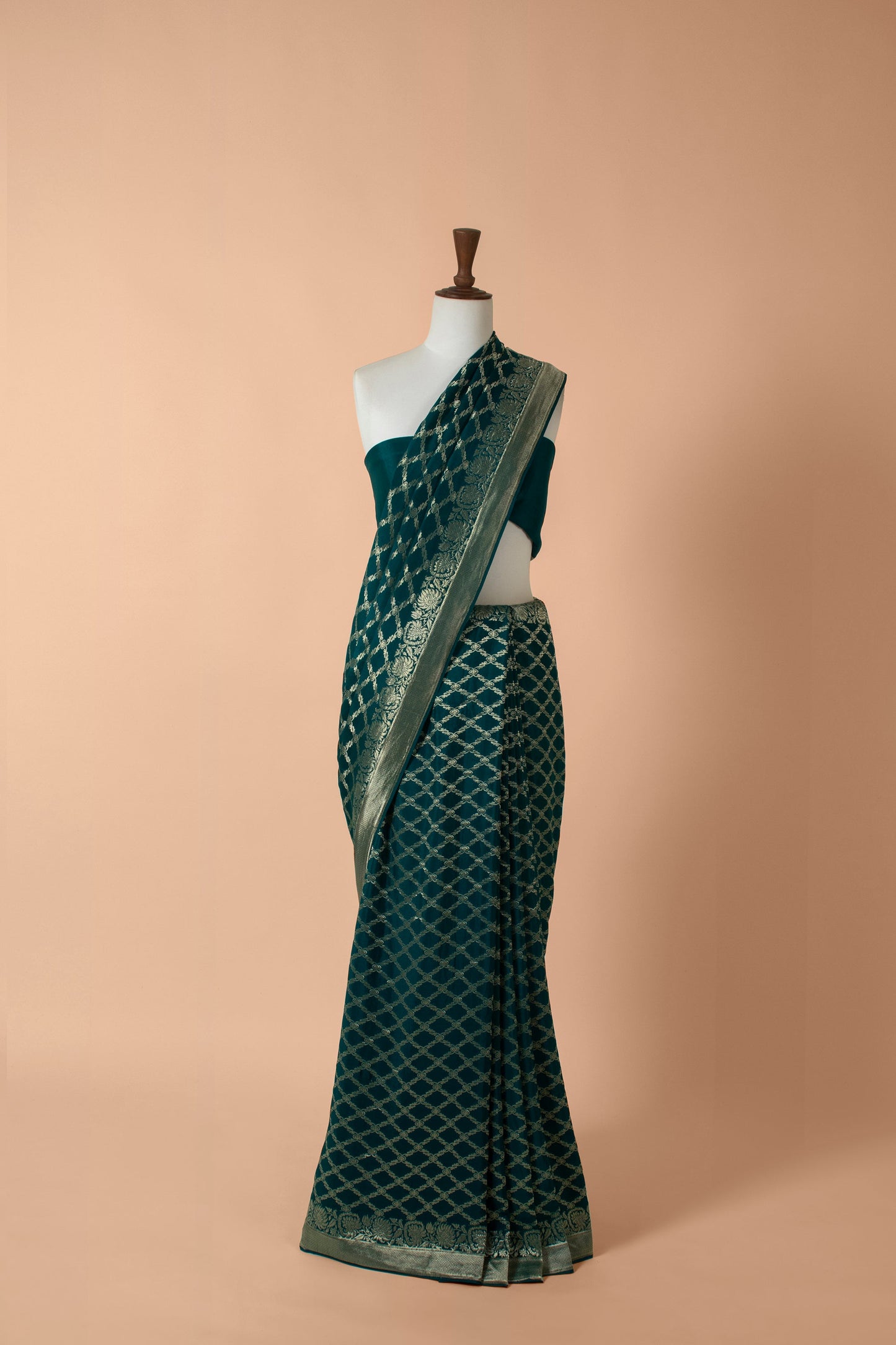 Handwoven Green Georgette Sari