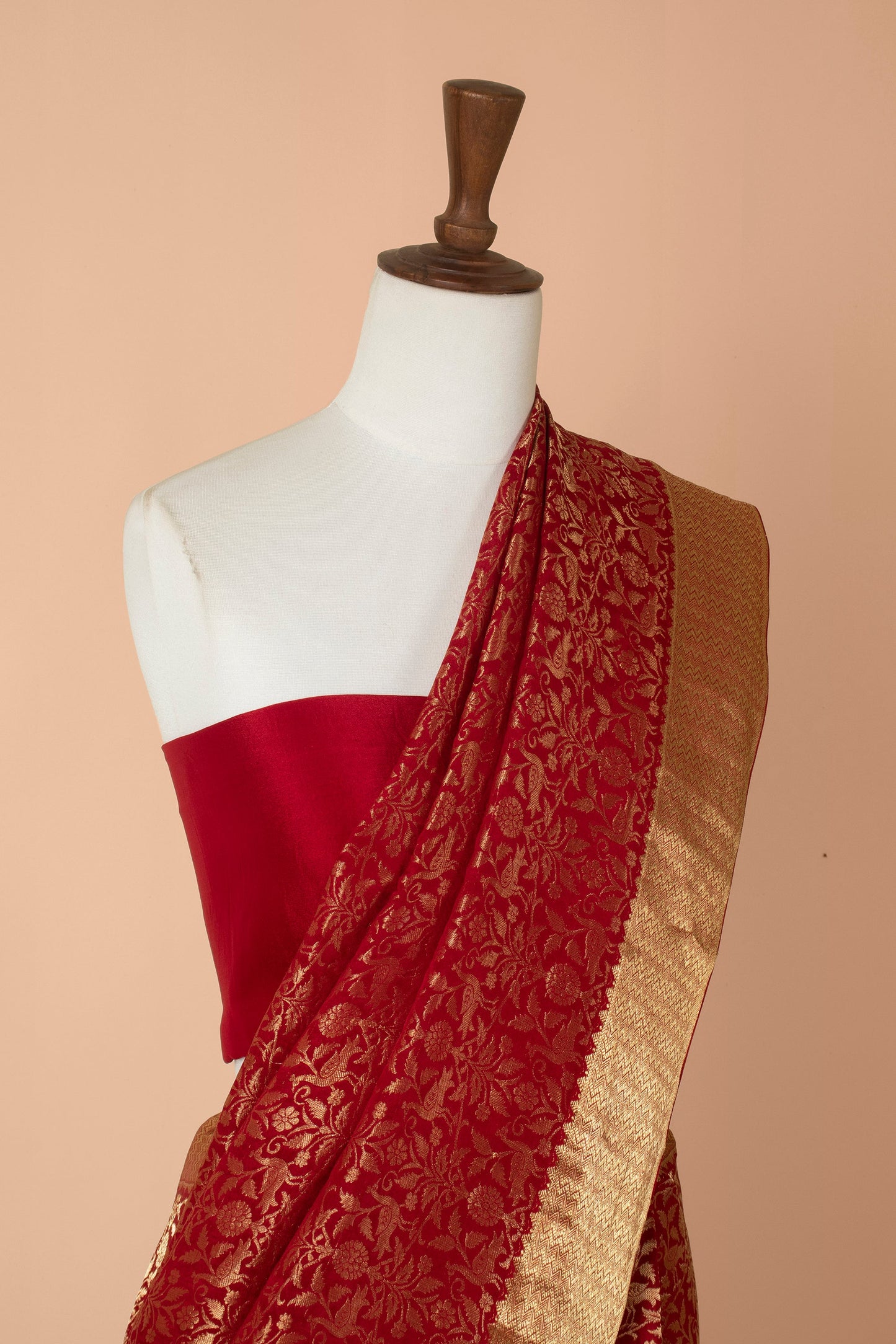 Handwoven Red Georgette Sari