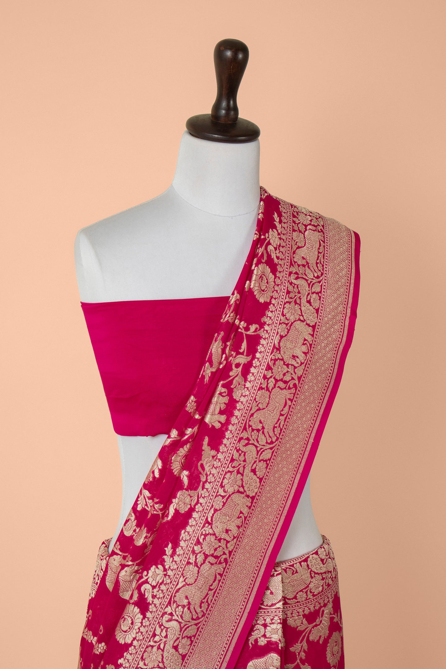 Handwoven Pink Georgette Saree