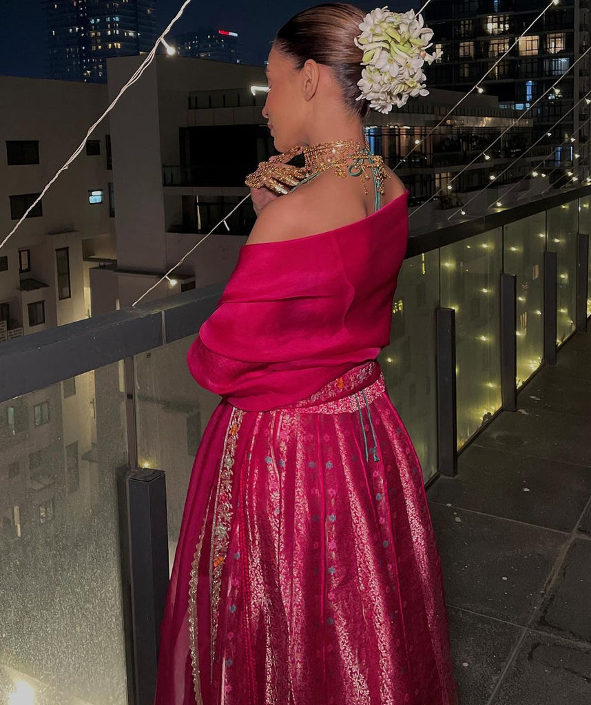 Komal Pandey in Handwoven Pink Silk Lehenga